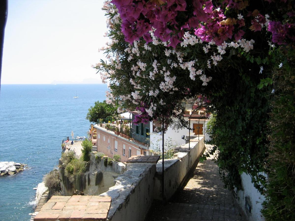 Napoli Sospesi Tra Cielo E Mare Apartment Exterior foto