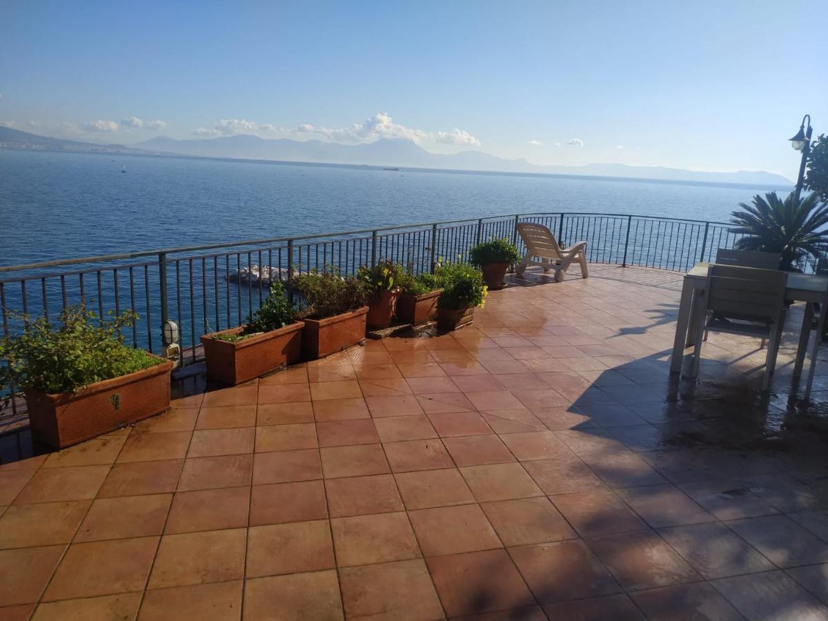 Napoli Sospesi Tra Cielo E Mare Apartment Exterior foto